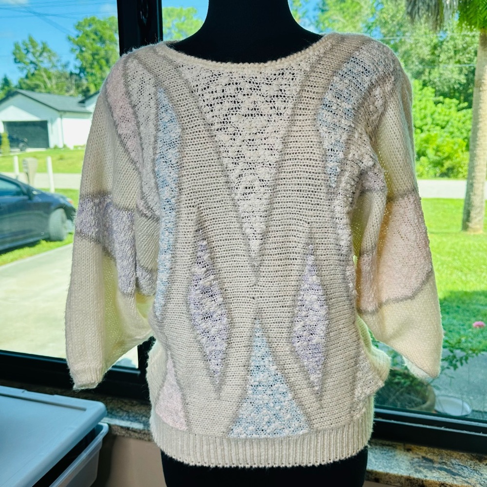 Vintage 80s Townhouse Cream Sweater with Pastel Accents Size Medium